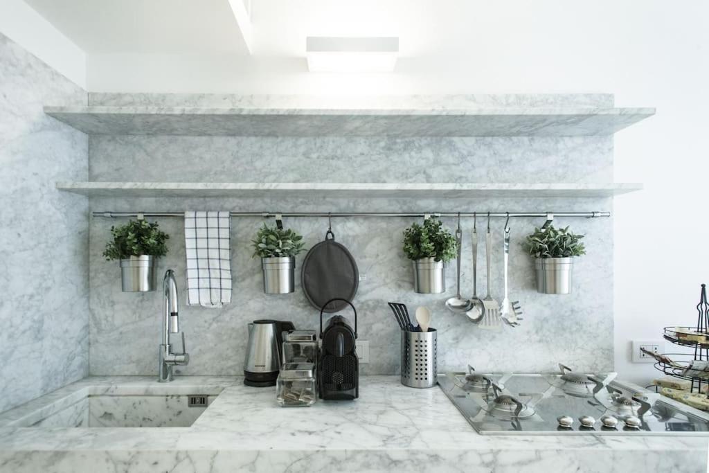 Charming Home Near Duomo Milan Luaran gambar